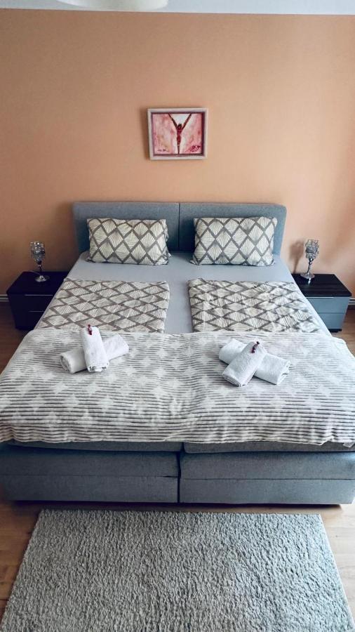 Apartment 16-fratelli Stadthalle *